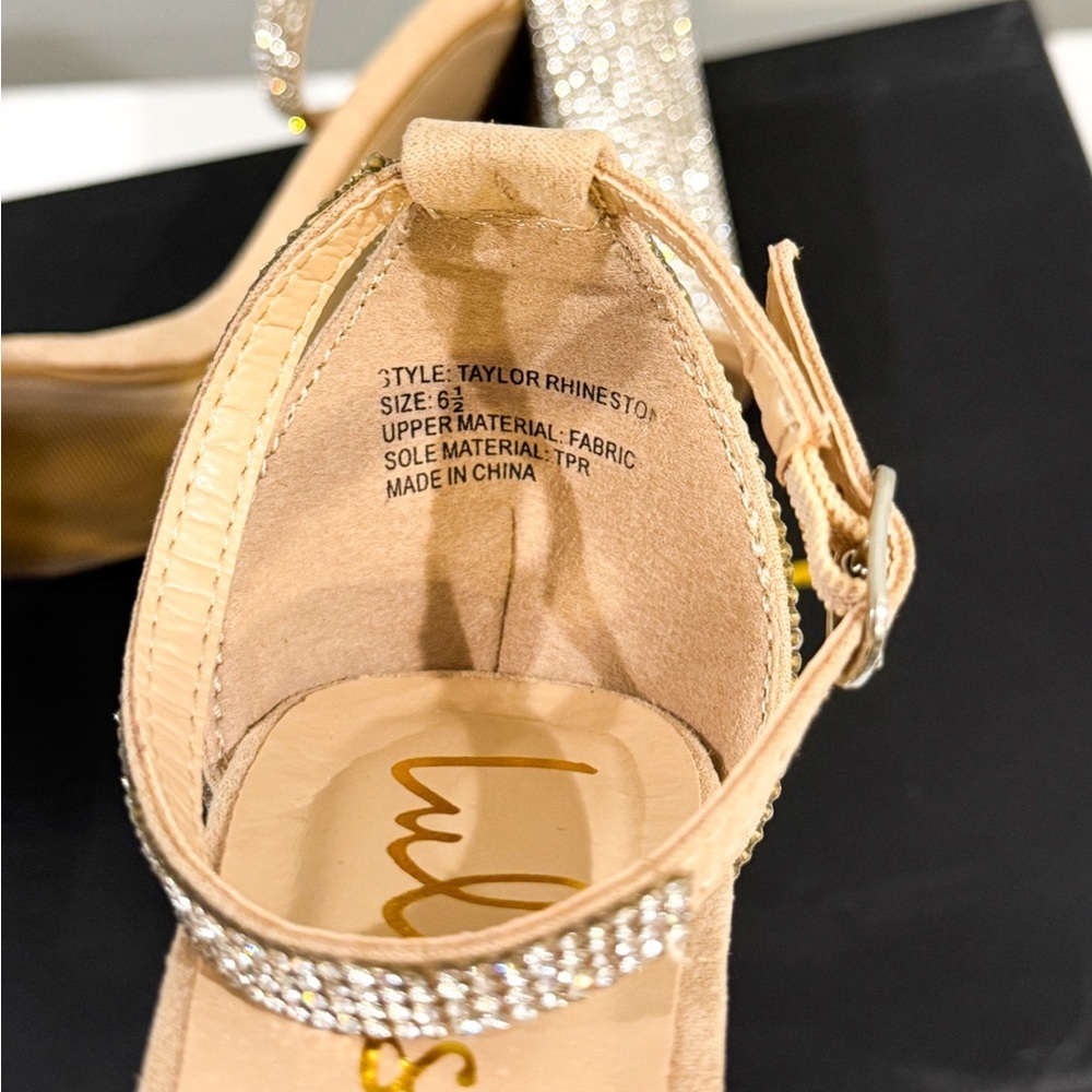 NEW Taylor Faux Suede and Rhinestone Ankle Strap Heels Sz: 6.5 nude - Picture 5 of 5